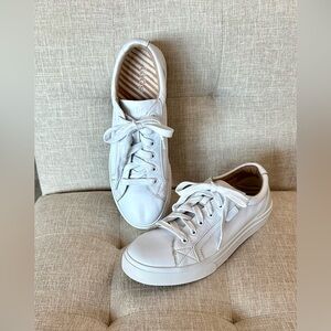 Taos Plim Soul Lux. Size 9. White leather.